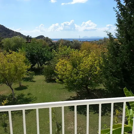 Villa White